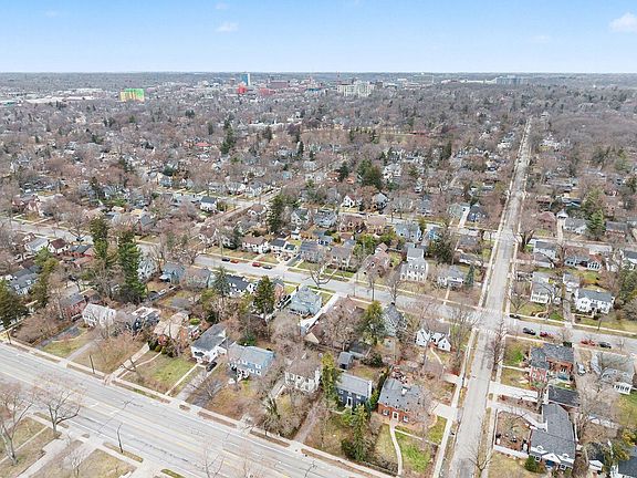 4th image of 1615 E Stadium Blvd