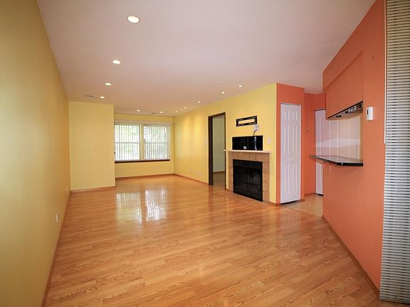 3rd image of 1231 Wyndham Ct APT 106