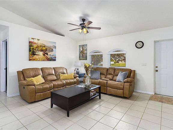 2nd image of 1502 Country Club Blvd