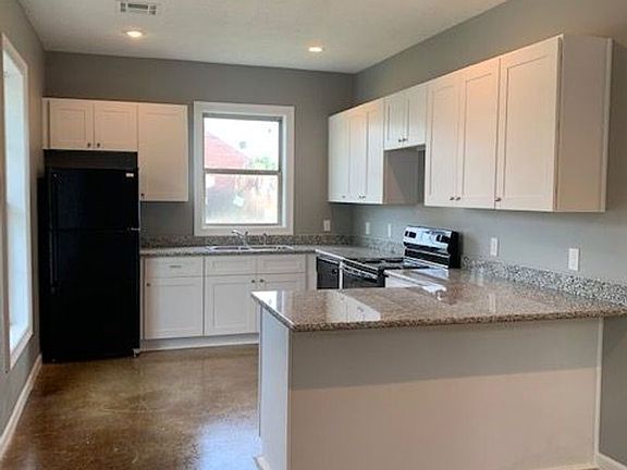 3rd image of 513 W Lagrange St APT 6