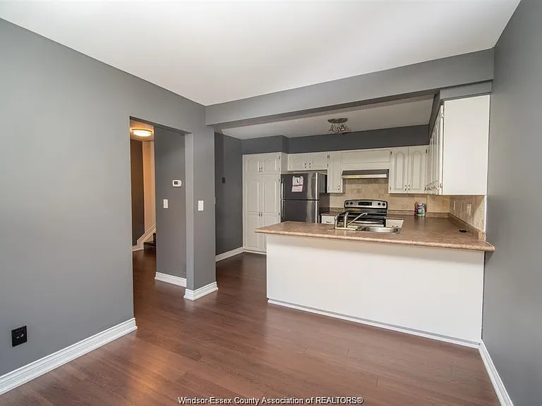 3925 Riverside Dr E — Photo 12