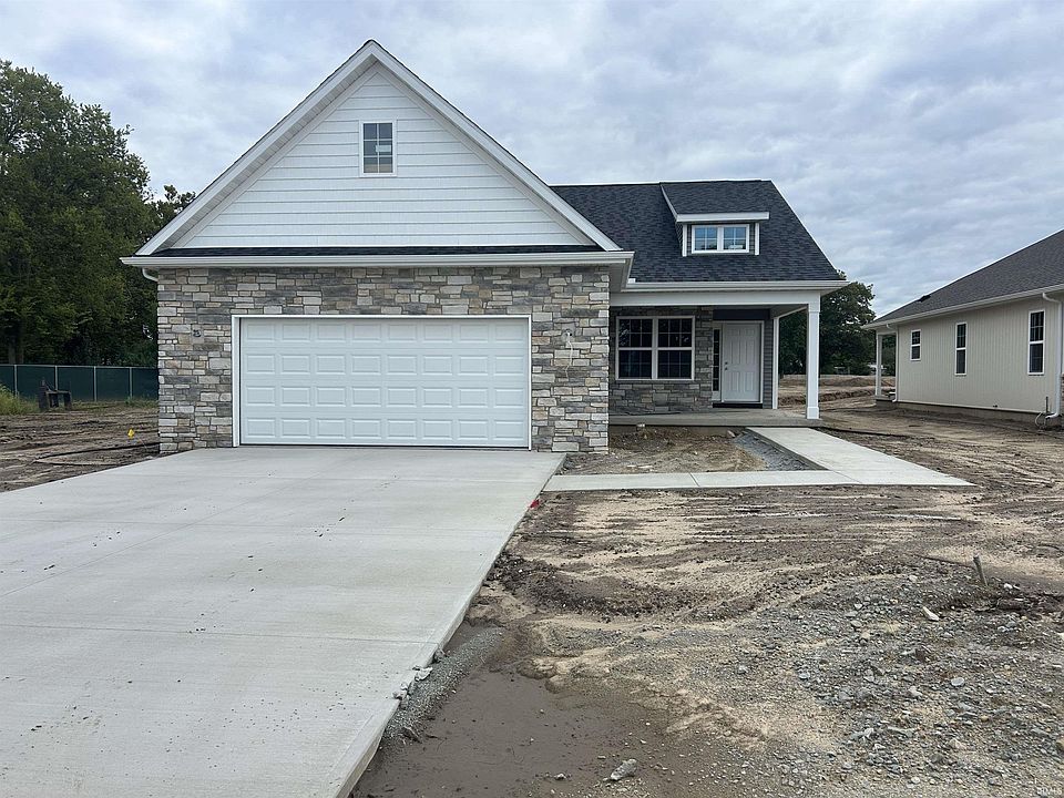 1st image of 840 Apache Dr #2