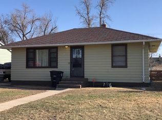 123 4th Ave E, Ray, ND 58849