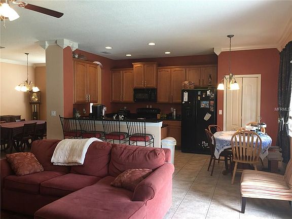 3rd image of 2477 Ladoga Dr