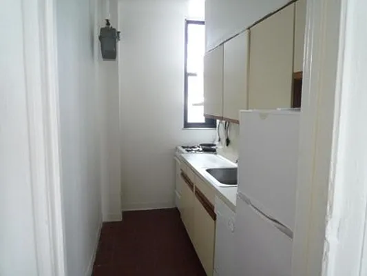 Sold by Raz Realty | media 11