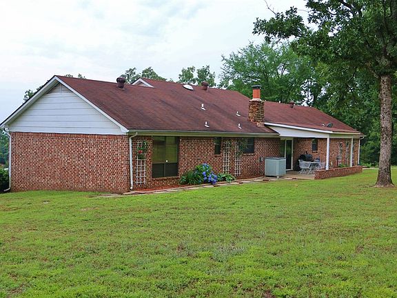 3rd image of 391 Cagle Rock Cir