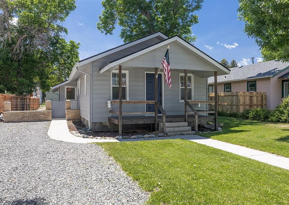 1st image of 932 Cody Ave
