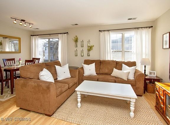 5th image of 330 Debbie Ln #19213