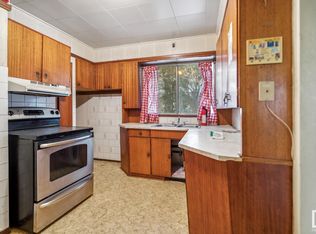 12125 40th St NW, Edmonton, AB T5W2L4