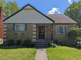 1734 Tuxworth Ave, Cincinnati, OH 45238