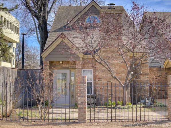 5120 S Columbia Ct, Tulsa, OK 74105