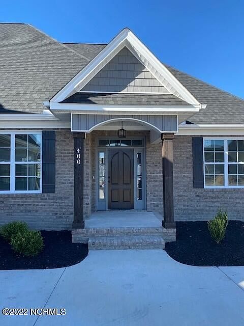1st image of 400 Southbridge Ct