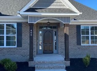 400 Southbridge Ct, Winterville, NC 28590