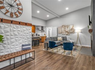 402 Williamson Dr, Bryan, TX 77801