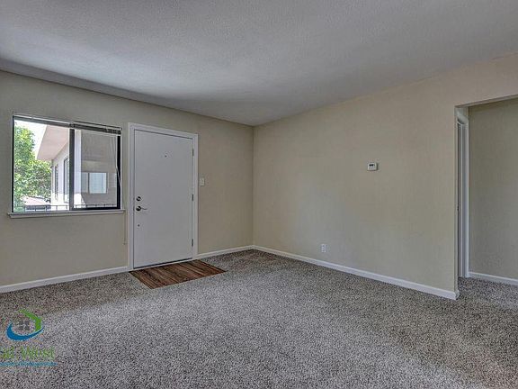 5th image of 428 S 11th St #12