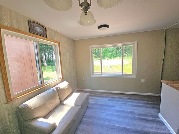 3rd image of 3905 438th St
