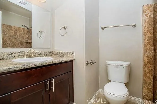 2057 S Cherry Ave — Photo 10