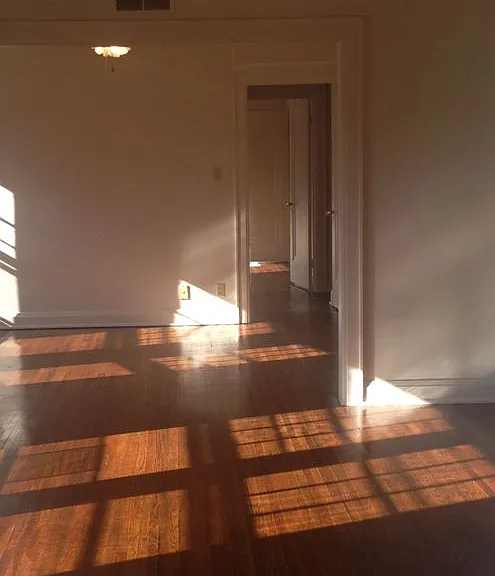 1544 E Broad St — Photo 21