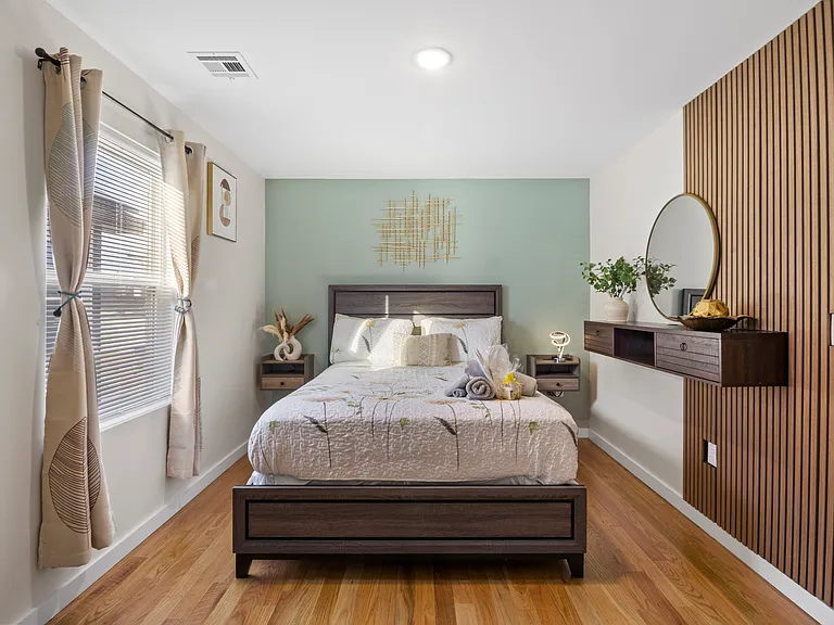 751 Seaport Dr #2 — Photo 14