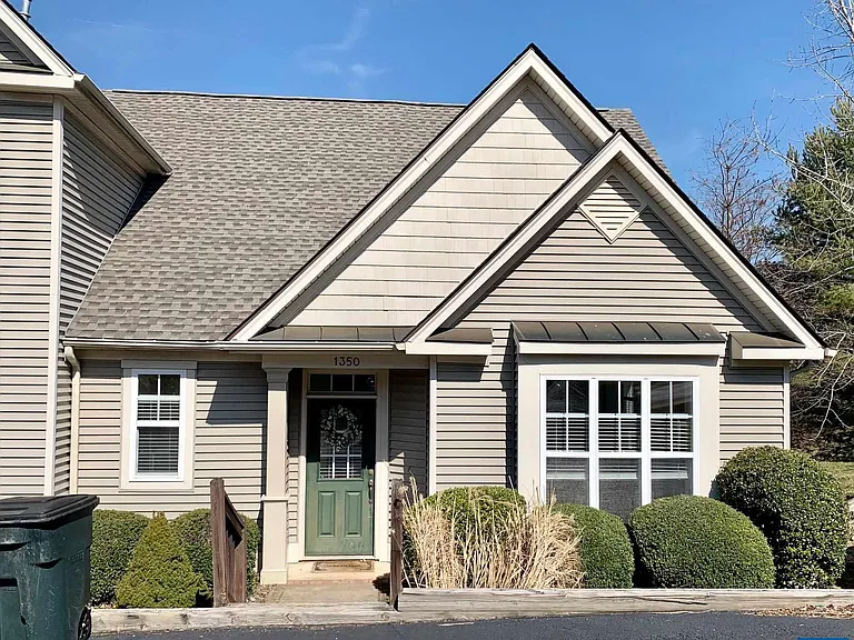1350 Stoney Ridge Rd — Photo 1