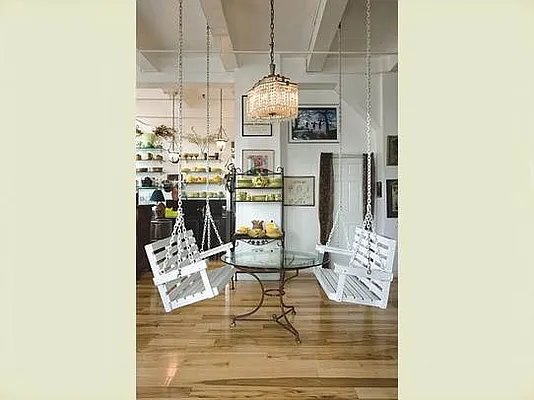 Sold by Stribling | media 18