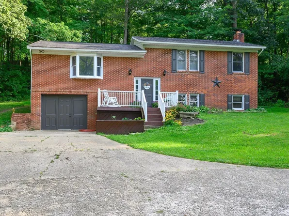 3357 Number 9 Rd, Blanchester, OH 45107