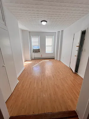 Rented by Space Real Estate | media 30