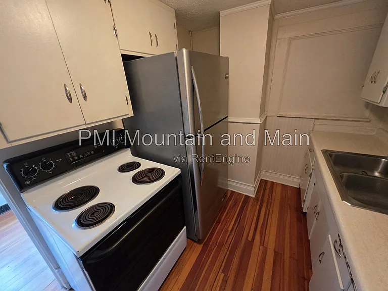 41 Westwood Pl #4 — Photo 17