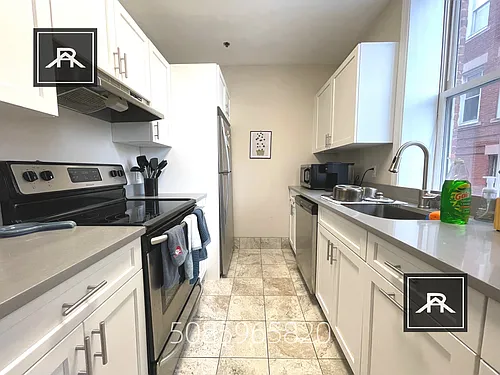 6 Davis Ave #2C Photo 1