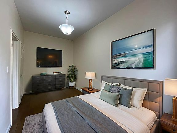 4th image of 2272 1st Ave APT 2