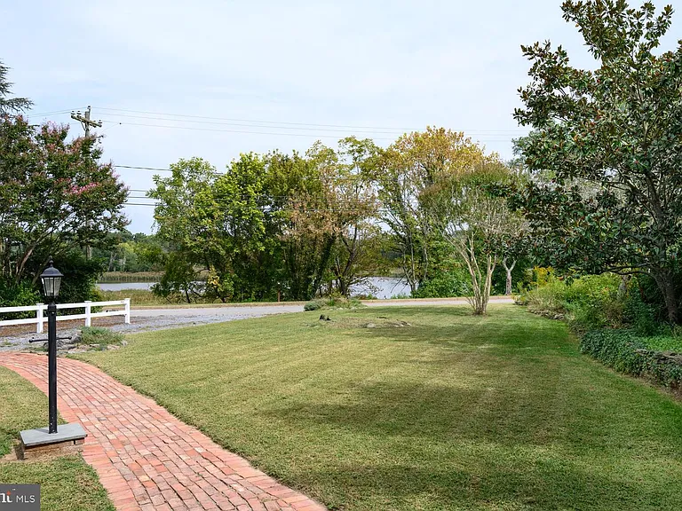 119 Watson Rd — Photo 45