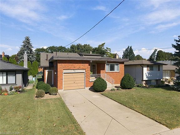 4th image of 32 San Fernando Dr
