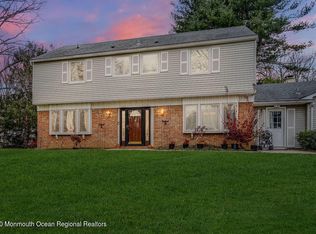 6 McDonald Rd, Marlboro, NJ 07746