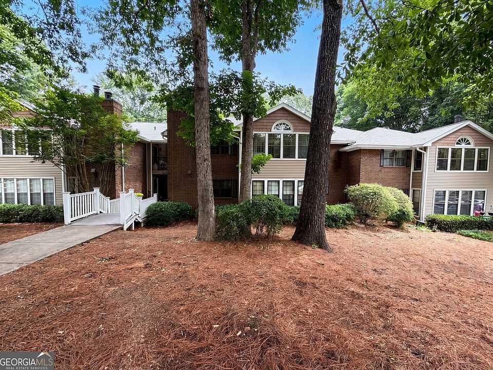 1st image of 507 Barrington Hills Dr