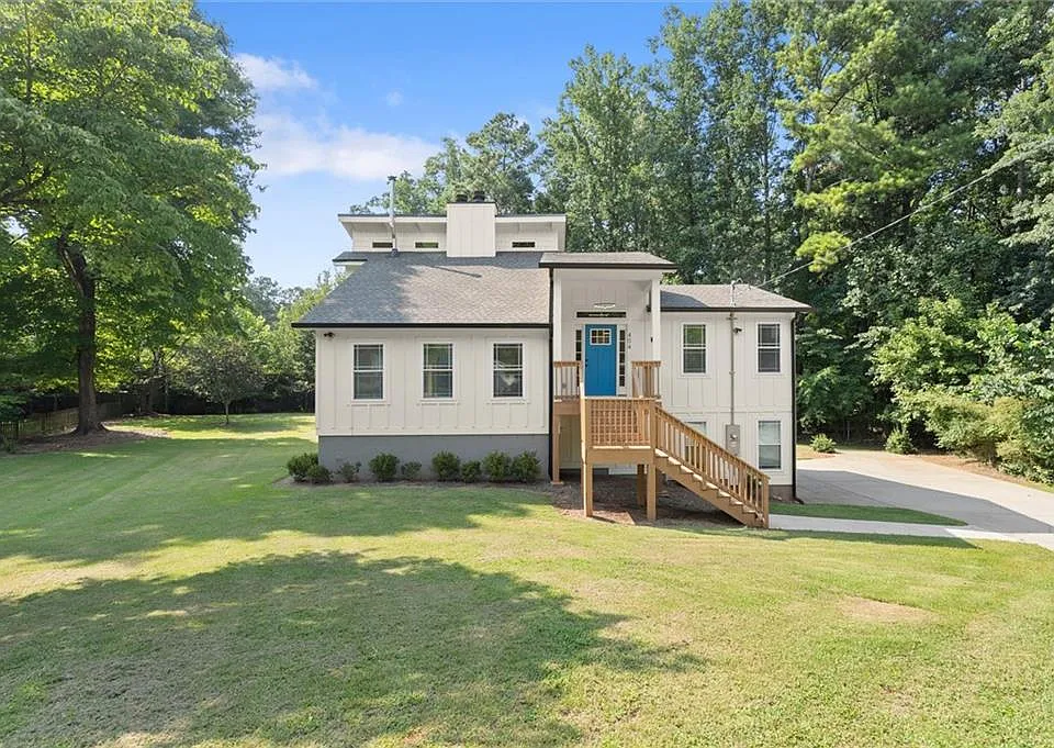 404 Way Bridge Ct NE