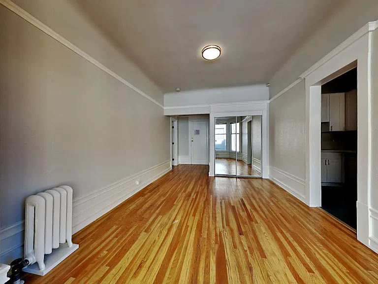 50 Golden Gate Ave. — Photo 29