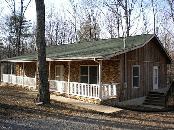 3rd image of 106 Carter Ave