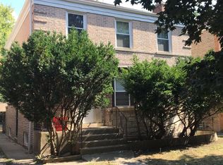 6715 N Mozart St, Chicago, IL 60645