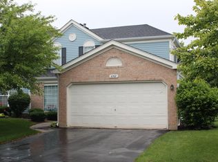 6762 E Wellsley Ct, Gurnee, IL 60031
