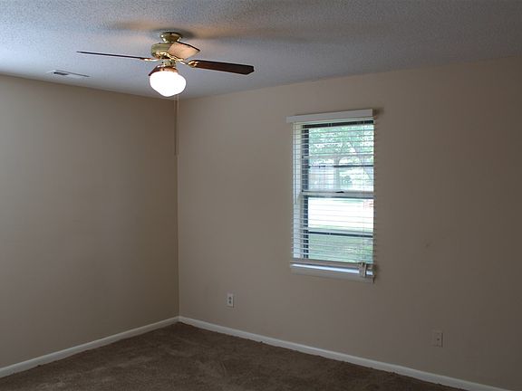 4th image of 106 Moontown Cir