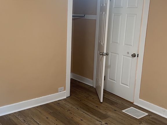 5th image of 2151 Philadelphia Dr