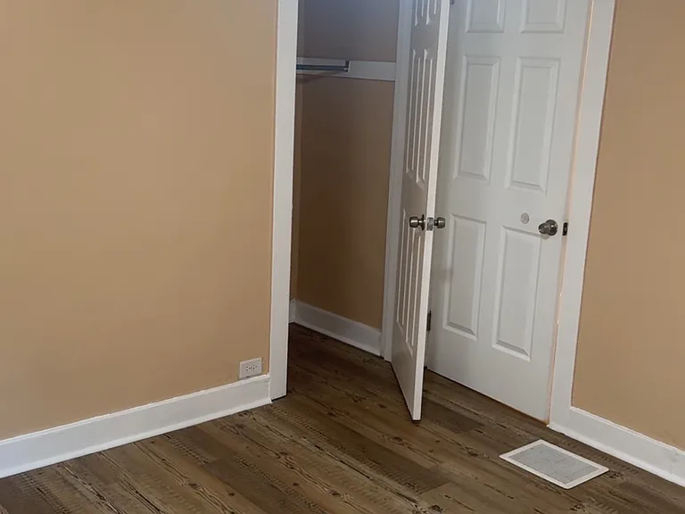 2151 Philadelphia Dr — Photo 5