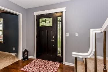 4th image of 2411 Southview Dr