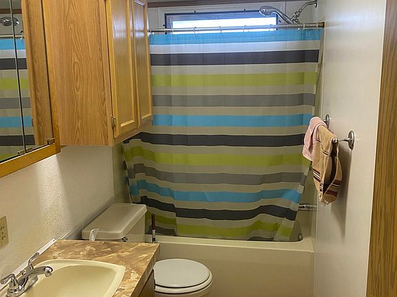4th image of 23 E Jefferson Ave