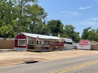 1019 8th St, Colfax, LA 71417