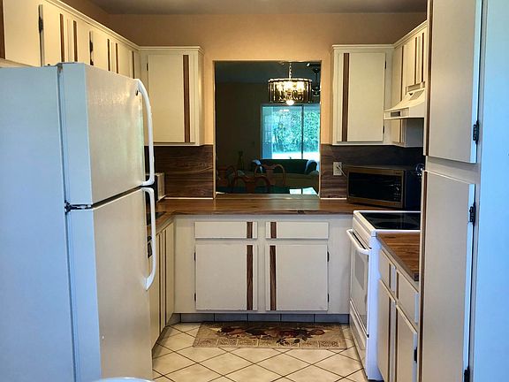 4th image of 5368 Privet Place #B
