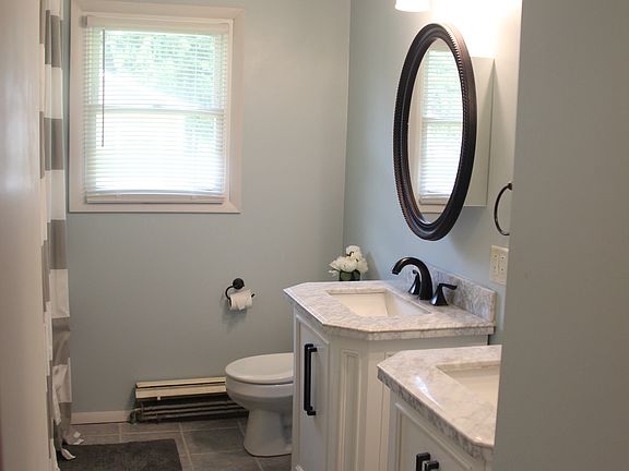 5th image of 301 N Linden St