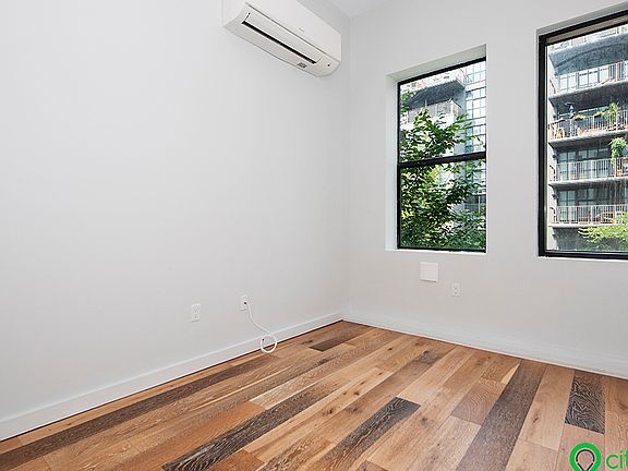3rd image of 945 Bergen St #333