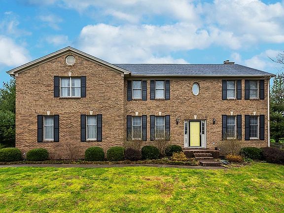 2nd image of 100 Branwood Ln