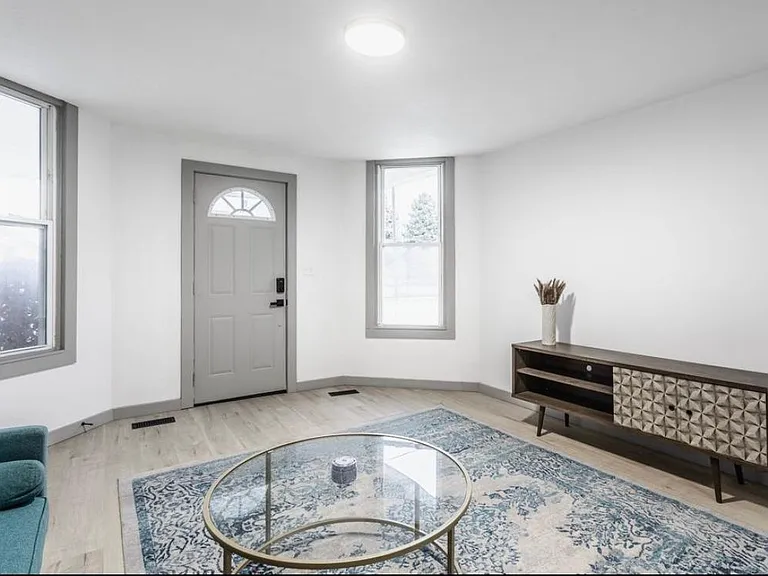 1521 English Ave — Photo 4